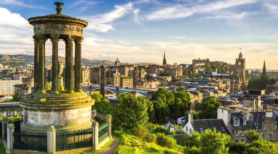 We offer a diverse selection of car rental options in Edinburgh.